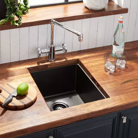 Bars & Sinks